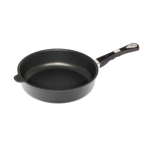 Keptuvė indukcinė su plastikine rankena AMT 28/7 cm