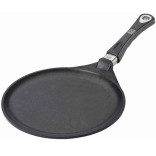 Keptuvė blynams su plastikine rankena AMT 28/1 cm