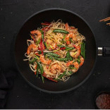 Keptuvė su plastikine rankena AMT WOK 28/11 cm