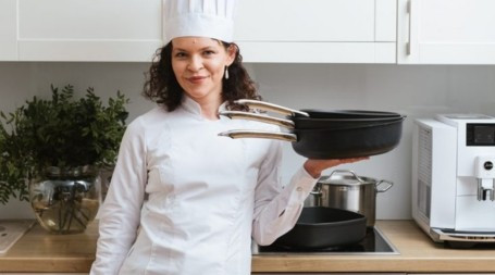Kokią keptuvę rinktis namams? Keptuvių pasirinkimo gidas